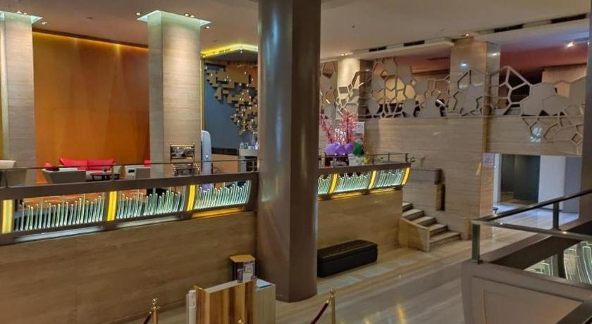 Royal Bay Hotel ماكاسار المظهر الخارجي الصورة