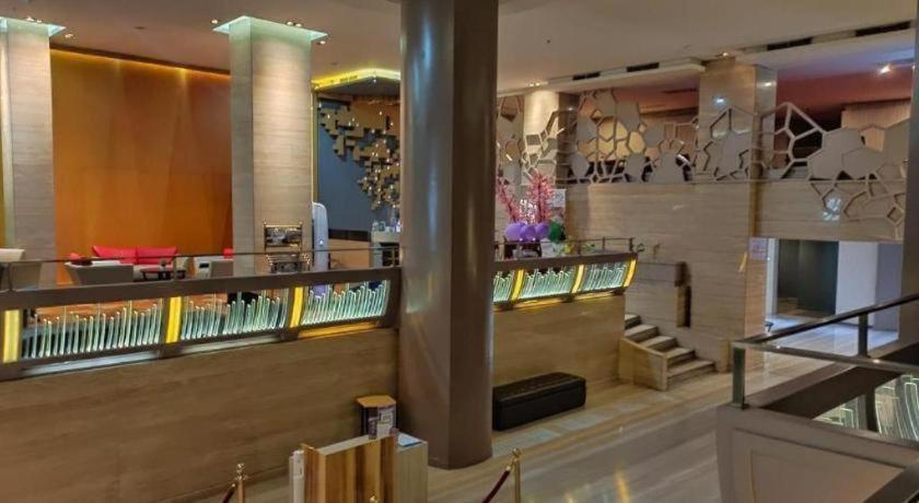 Royal Bay Hotel ماكاسار المظهر الخارجي الصورة