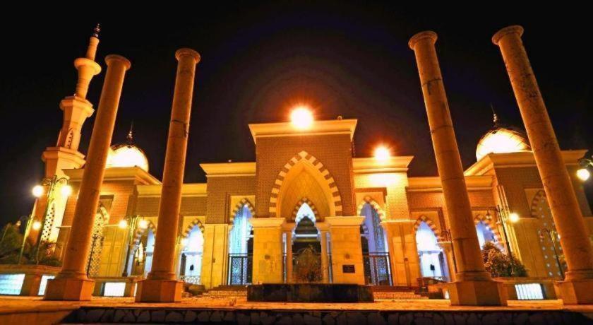 Royal Bay Hotel ماكاسار المظهر الخارجي الصورة
